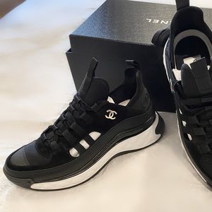 Buy Chanel Wmns Sneaker 'Pink Black' - G34360 Y51525 K1276